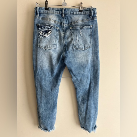 Almost Famous women size 9 Almost Famous Light Blue Denim - Picture 2 of 9